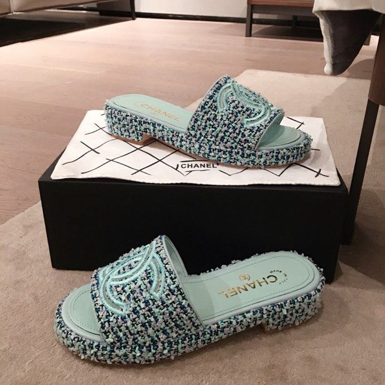 Chanel CC Cork Mules Sandals Tweed/Calfskin Leather Spring/Summer Collection Mint Blue