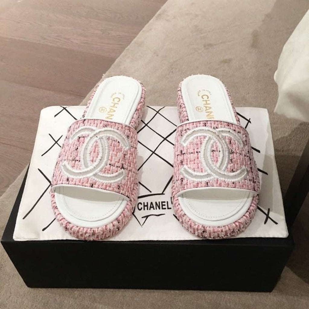 Chanel CC Cork Mules Sandals Tweed/Calfskin Leather Spring/Summer Collection Pink