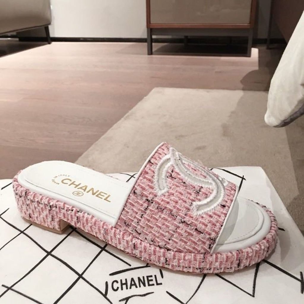 Chanel CC Cork Mules Sandals Tweed/Calfskin Leather Spring/Summer Collection Pink