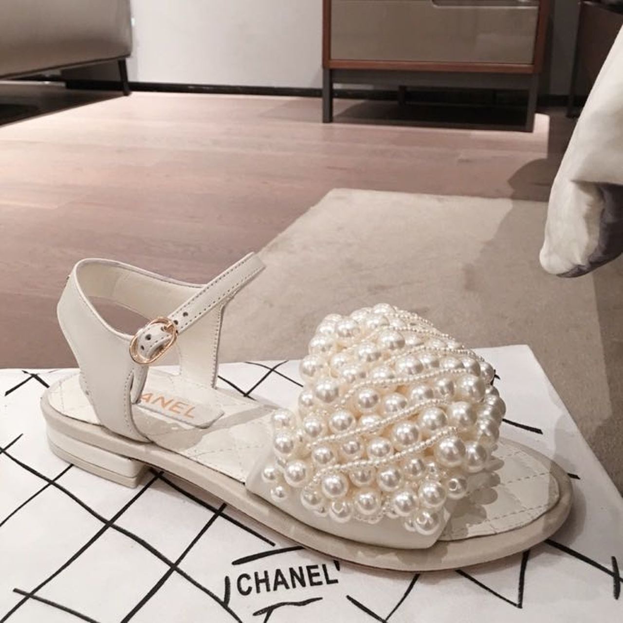 Chanel Pearl Embellished Quilted Sandals Calfskin Leather Spring/Summer Collection White