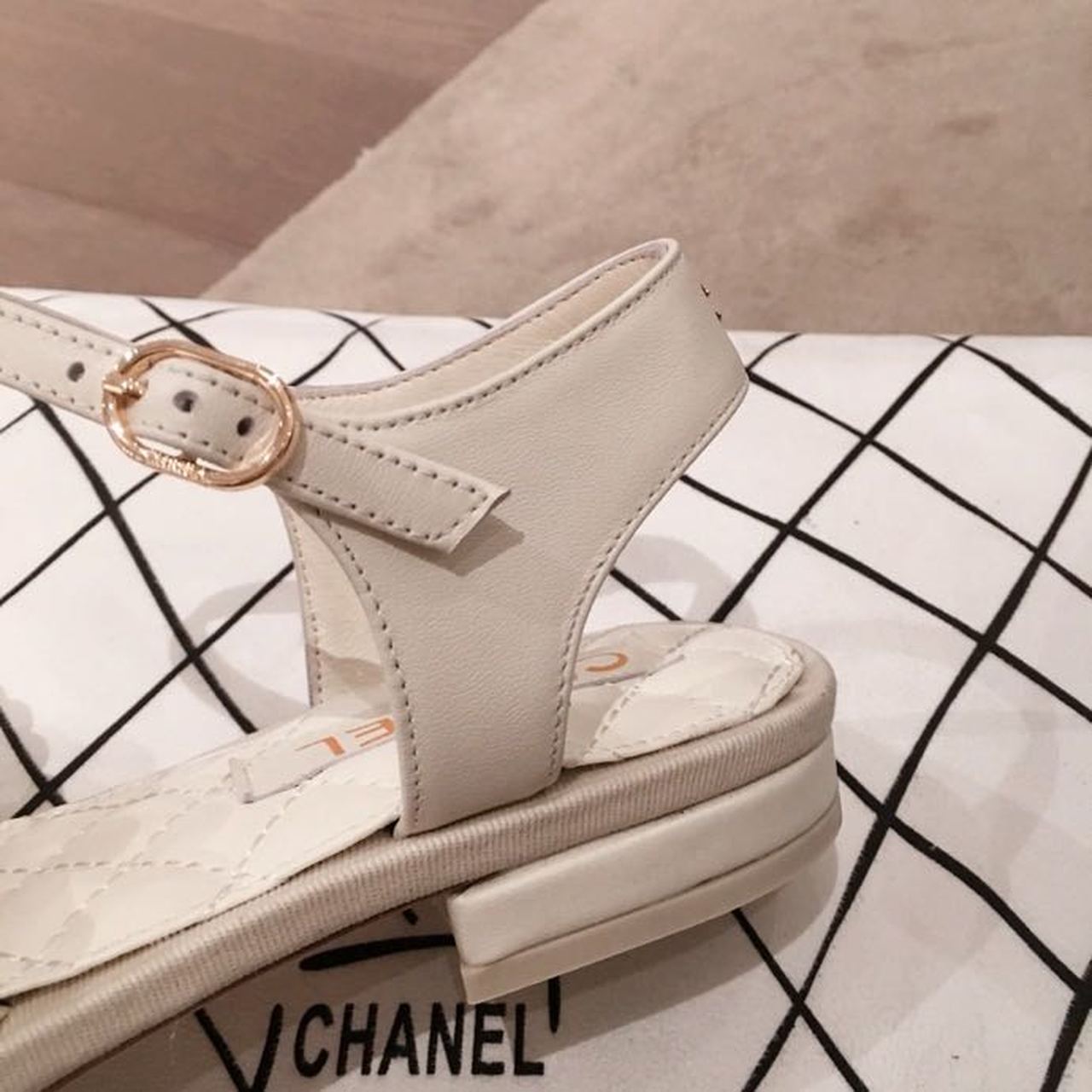 Chanel Pearl Embellished Quilted Sandals Calfskin Leather Spring/Summer Collection White