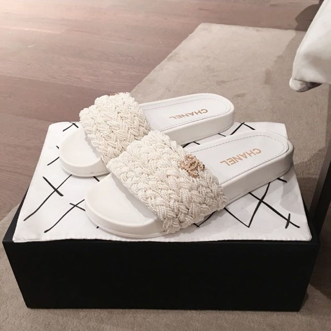 Chanel Pearl Beaded Embellished Sandals Calfskin Leather Spring/Summer Collection White