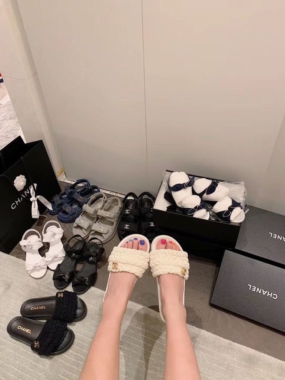 Chanel Pearl Beaded Embellished Sandals Calfskin Leather Spring/Summer Collection White