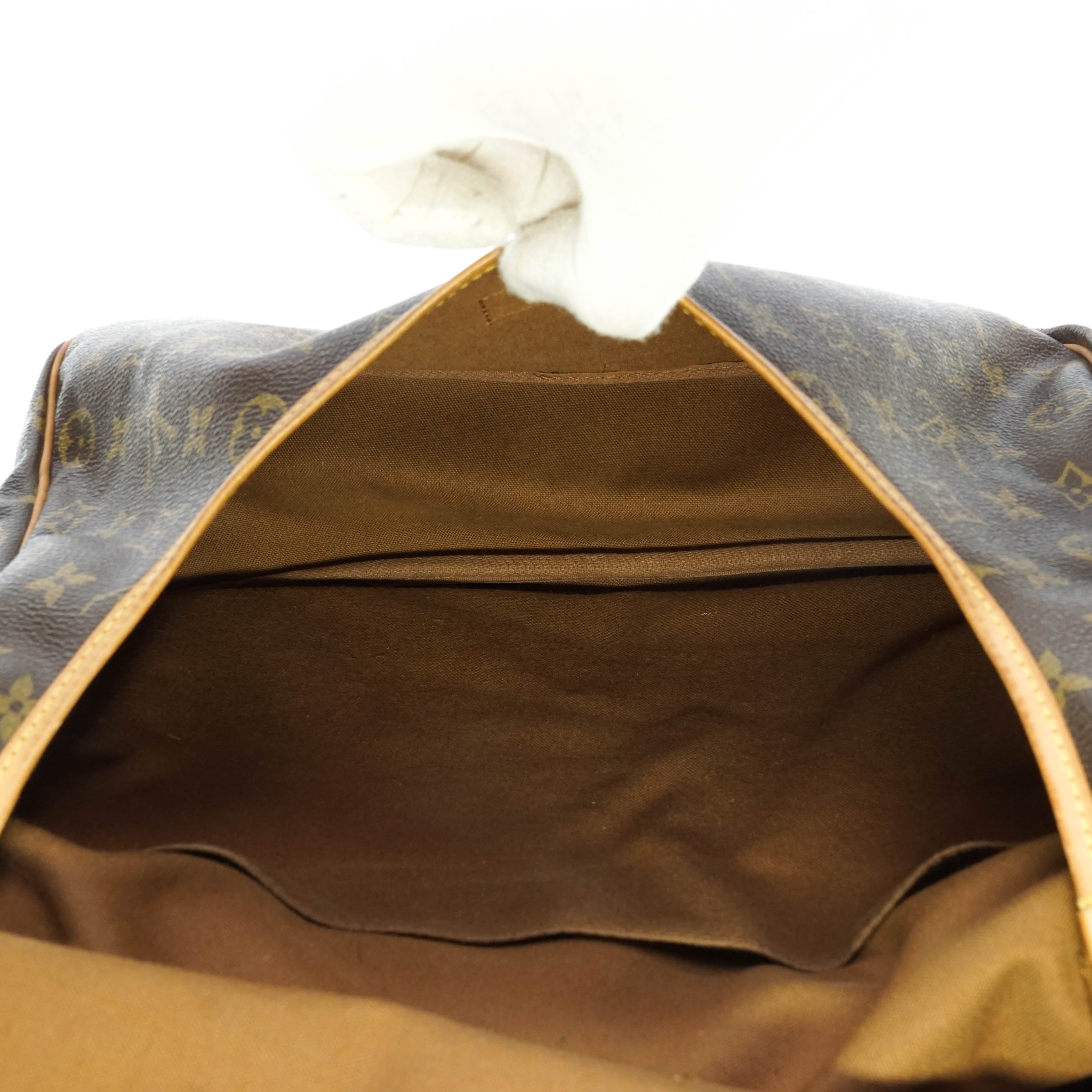 Louis Vuitton Saumur 35 Crossbody