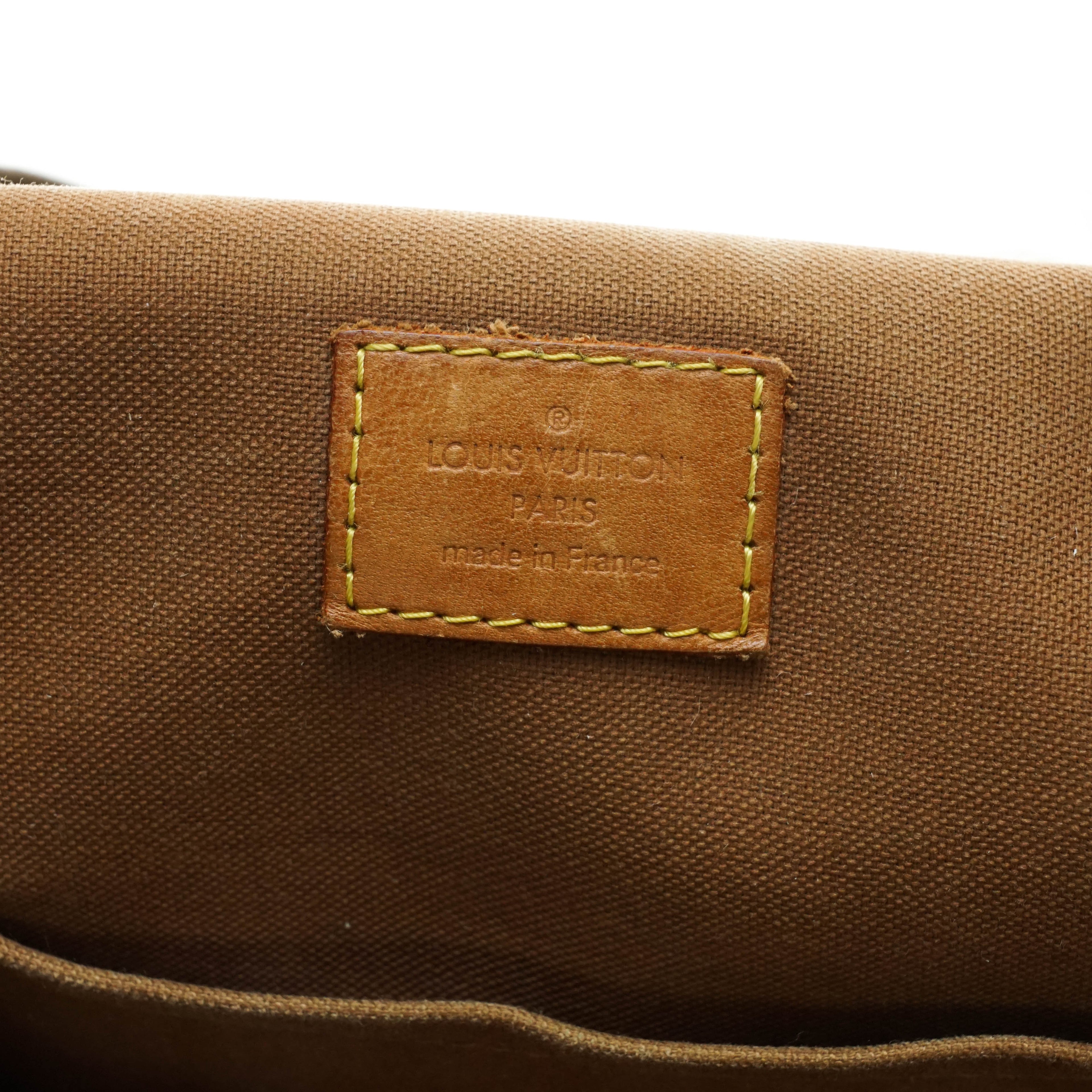Louis Vuitton Bosphore Gm Messenger