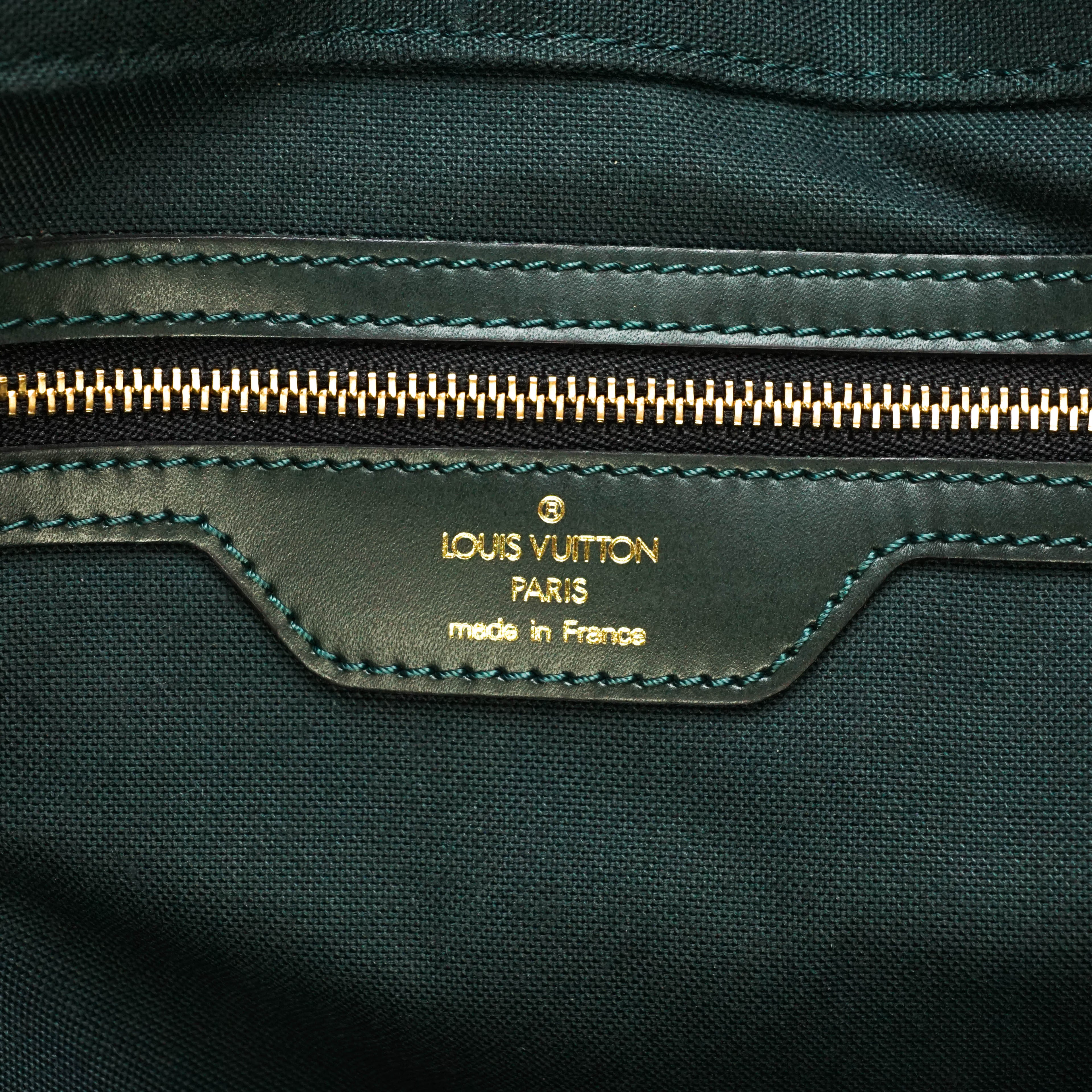 Louis Vuitton Taiga Messenger Bag