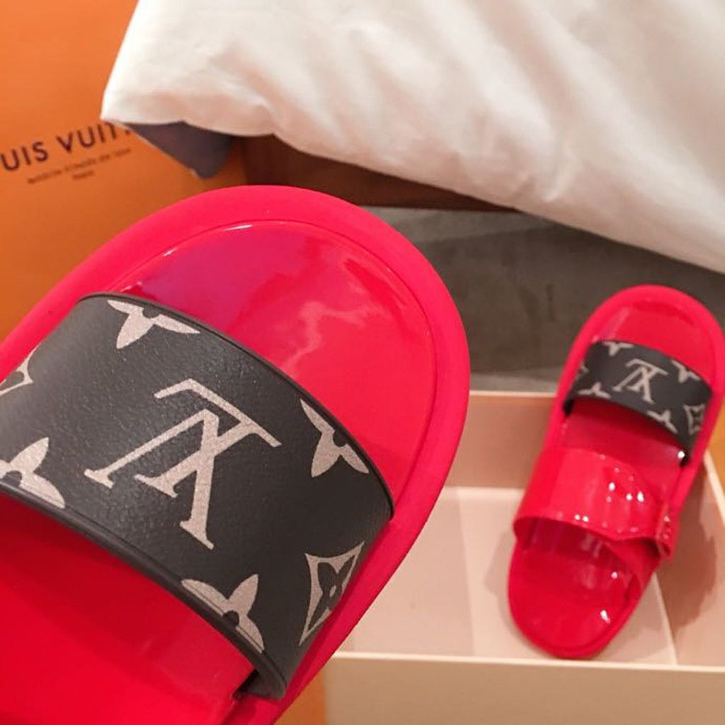 Louis Vuitton Sunbath Flat Mules PVC Spring/Summer Collection 1A66XP, Corail