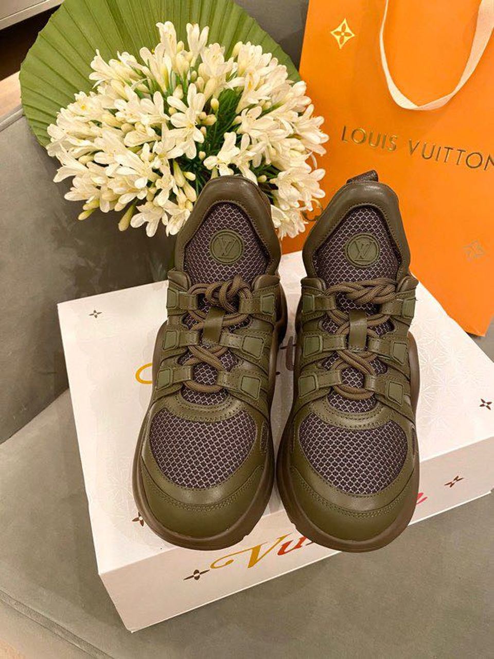 Louis Vuitton Archlight Sneakers Calfskin Leather Spring/Summer Collection 1A589P, Olive Green