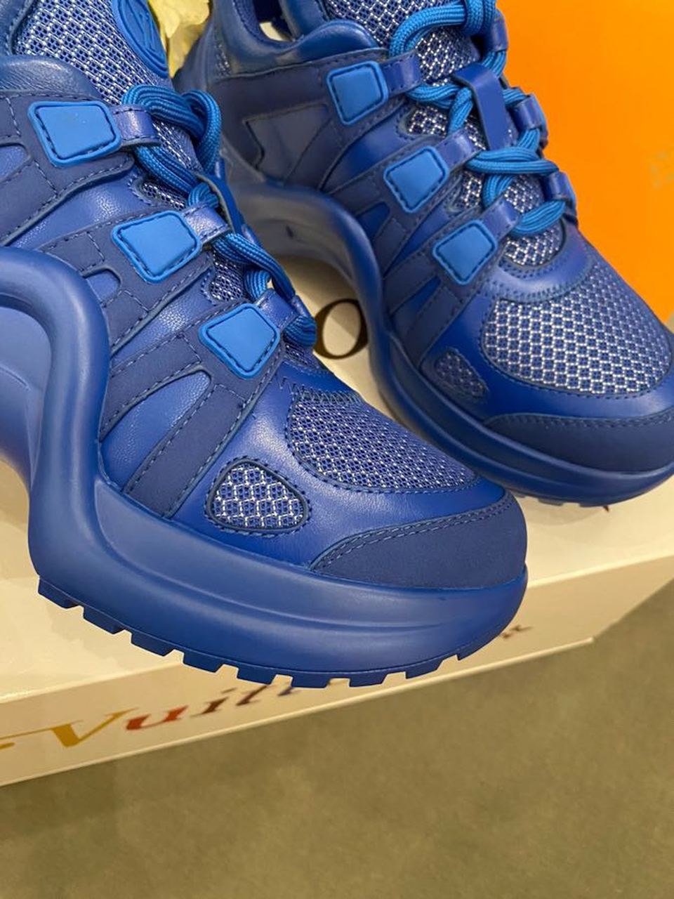 Louis Vuitton Archlight Sneakers Calfskin Leather Spring/Summer Collection 1A589P, Blue