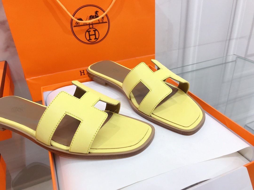 Hermes Oran Sandal Cream
