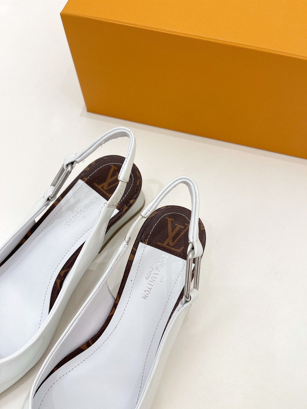 Louis Vuitton Magnetic Slingback Pump White
