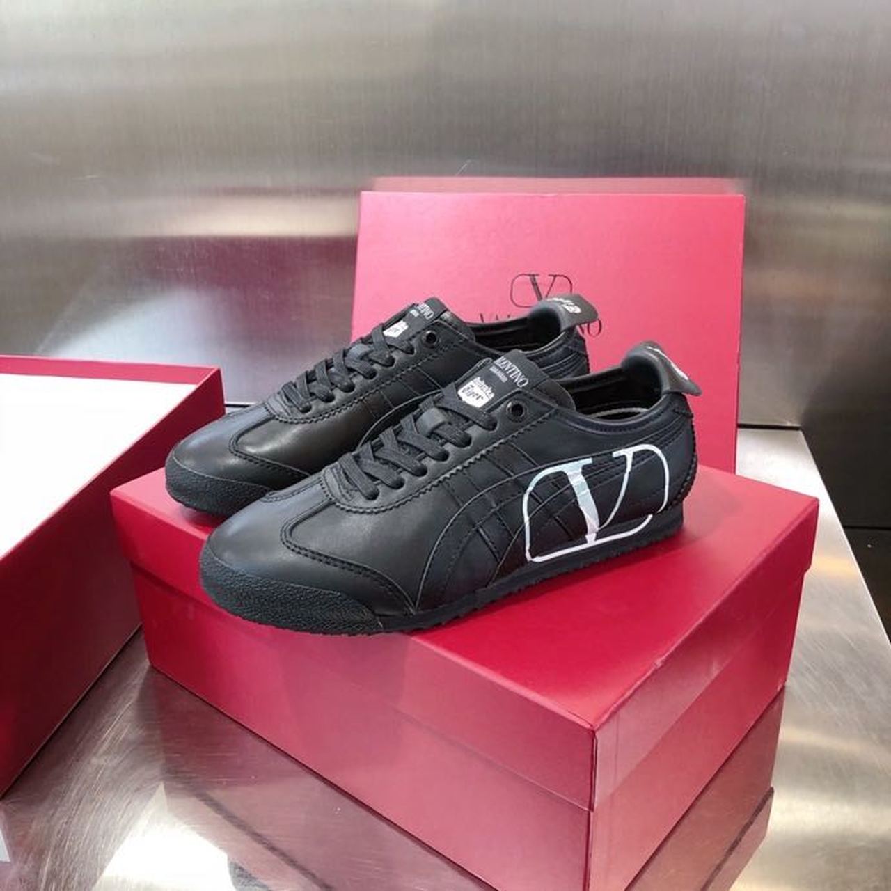 Valentino x Onitsuka Tiger Sneakers Calfskin Leather Spring/Summer 2020 Collection, Black