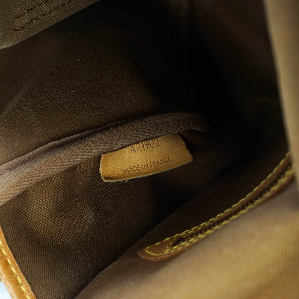 Louis Vuitton Gibeciere Mm