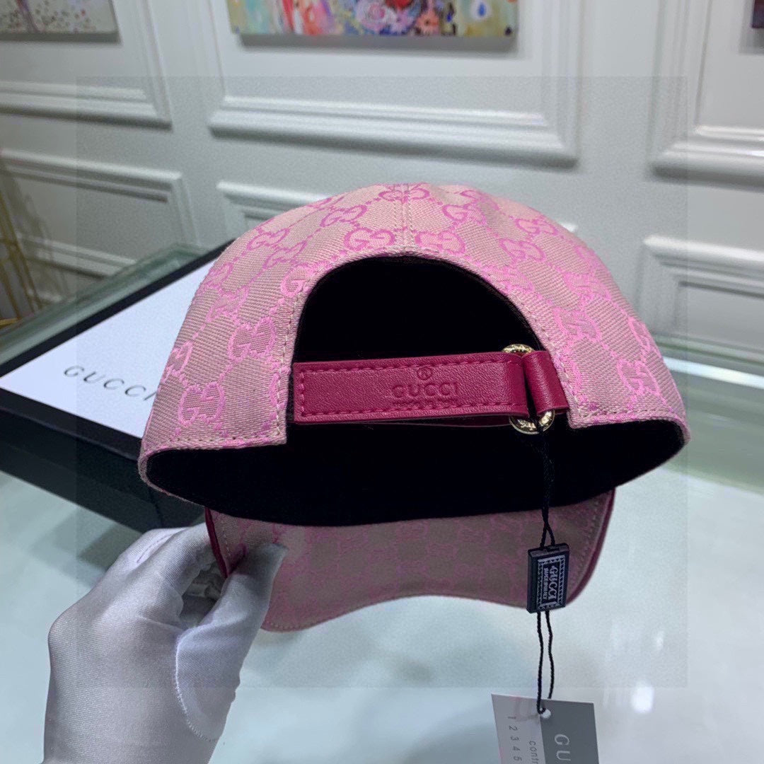Gucci Canvas Baseball Cap with Web