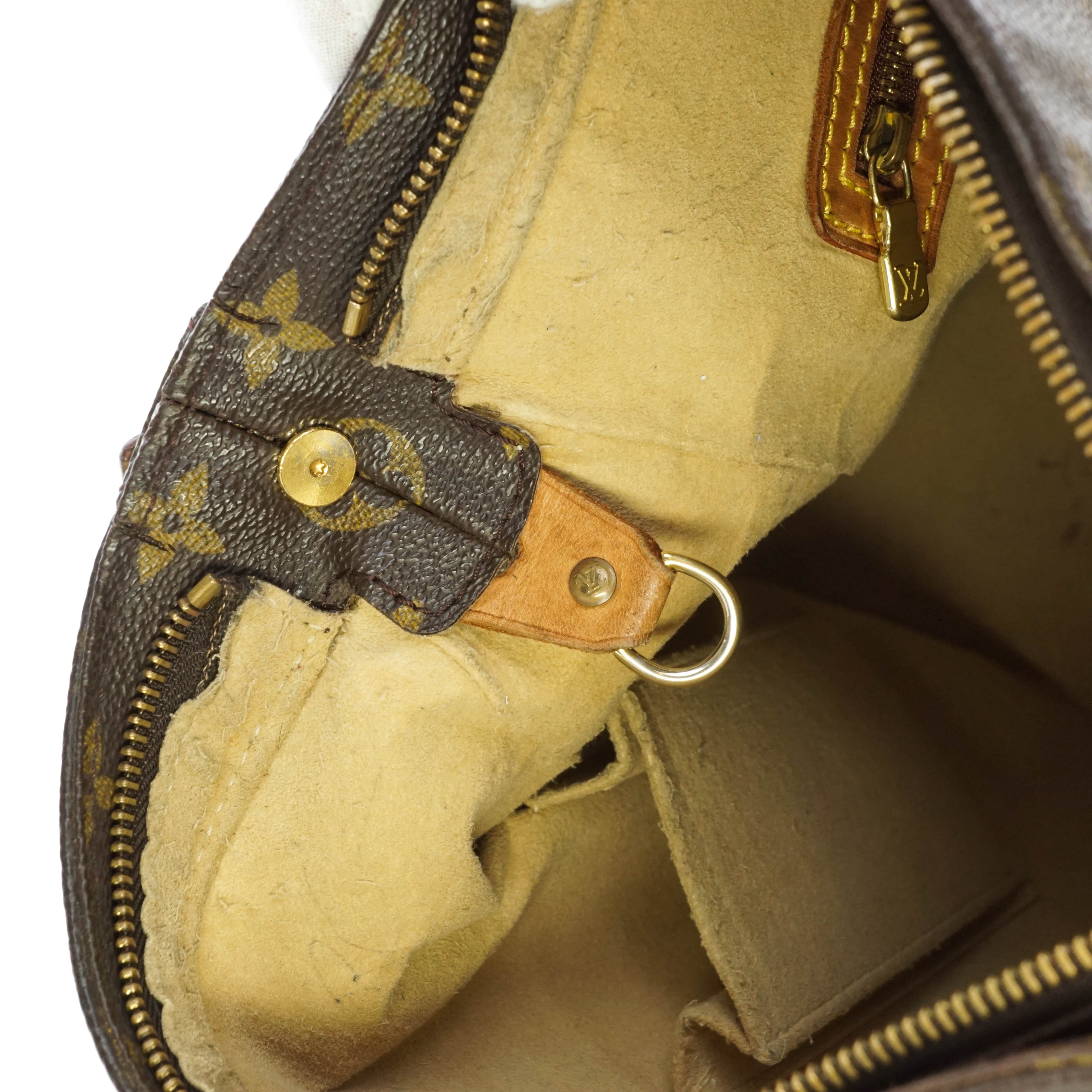 Louis Vuitton Looping Gm Shoulder