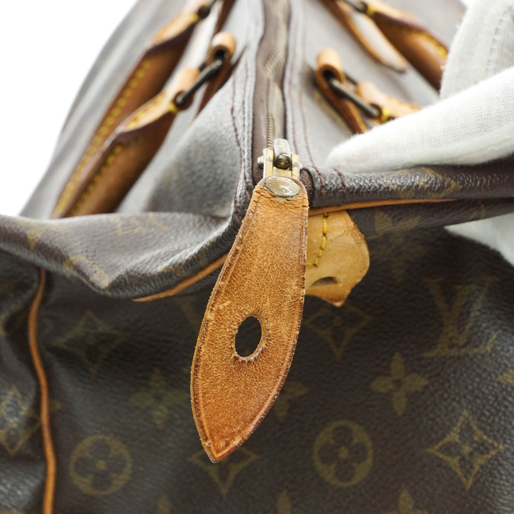 Louis Vuitton Speedy 40 Satchel Bag