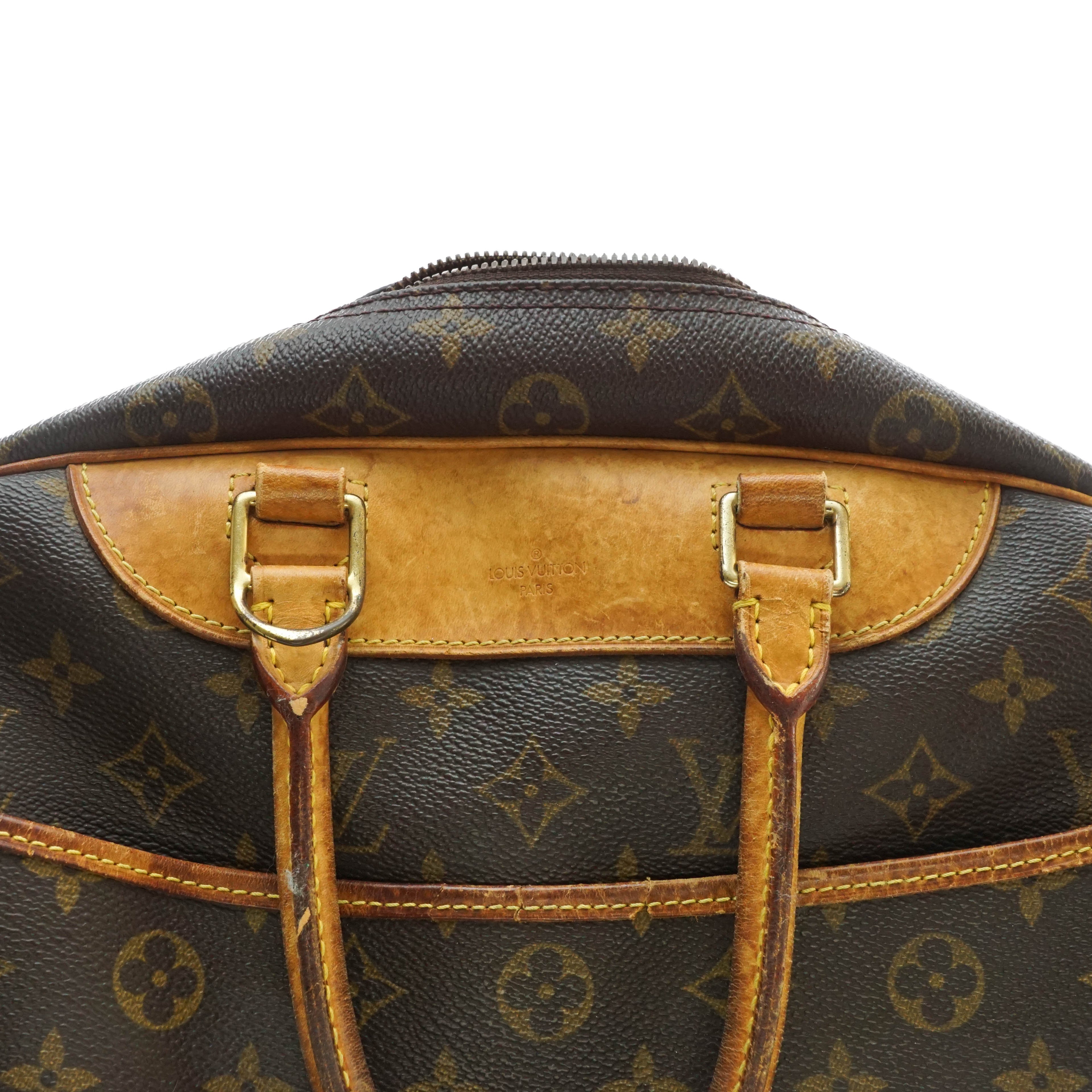 Louis Vuitton Deauville Hand Bag