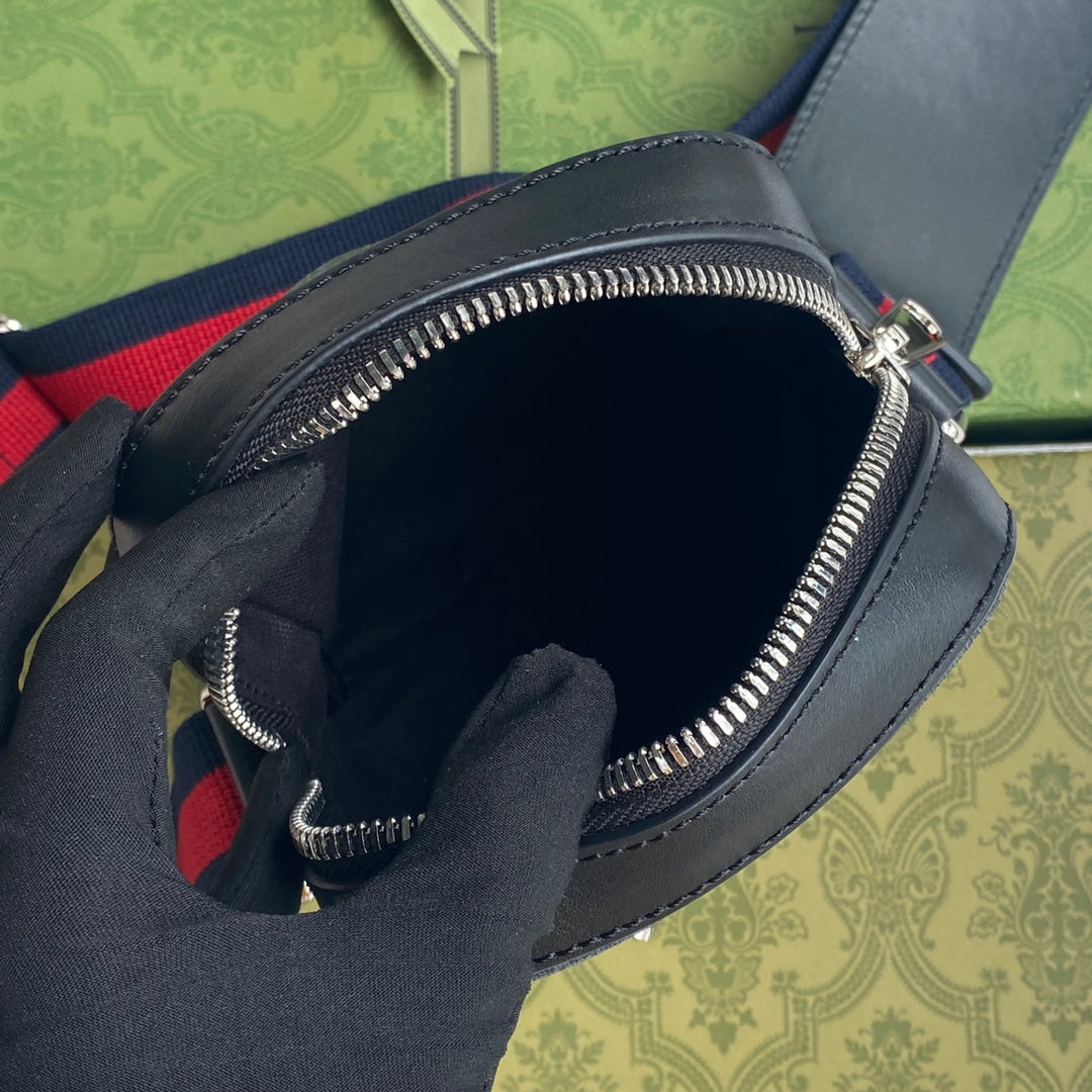 Gucci GG Messenger Bag 18cm Black