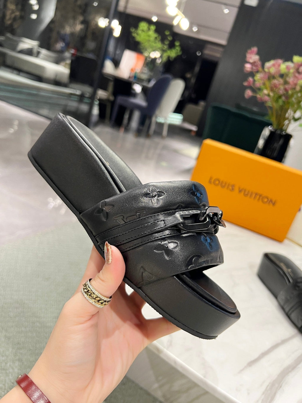 Louis Vuitton Jumbo Flatform Mule Black