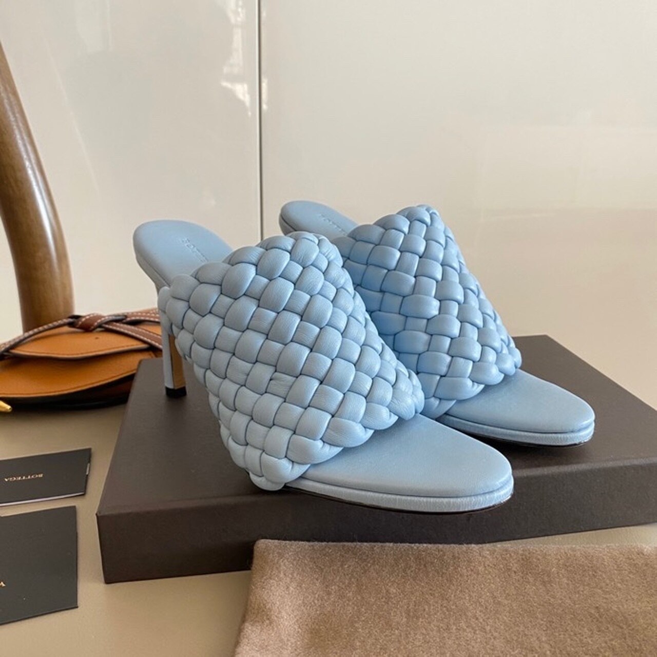 Bottega Veneta Curve Mules 9.5cm Heel Lambskin Leather Spring/Summer 2020 Collection, Light Blue