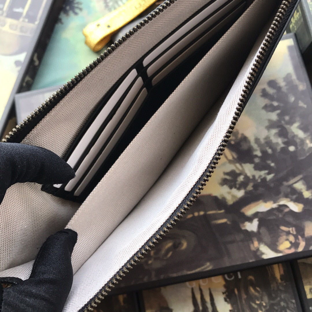 Gucci Off The Grid Pouch