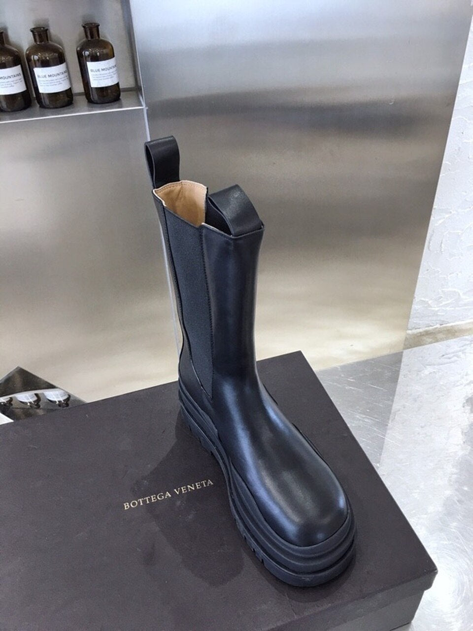 Bottega Veneta Flat Triple-Sole Leather Boots Calfskin Leather Fall/Winter 2020 Collection, Black