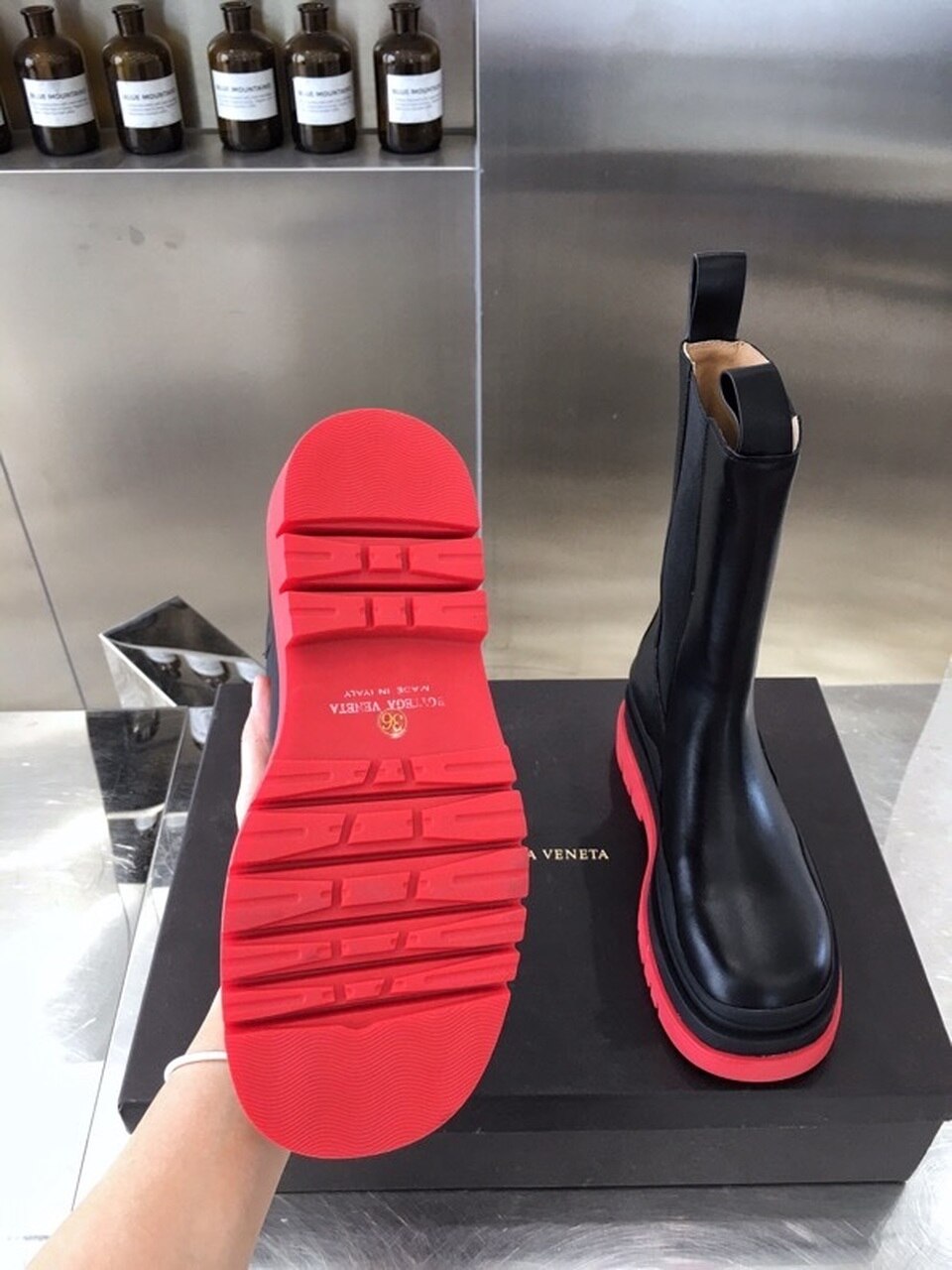 Bottega Veneta Flat Triple-Sole Leather Boots Calfskin Leather Fall/Winter 2020 Collection, Black/Red
