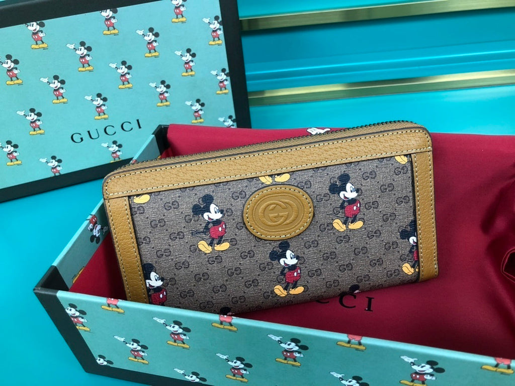 Gucci Disney Beige Zip Around Wallet 19cm