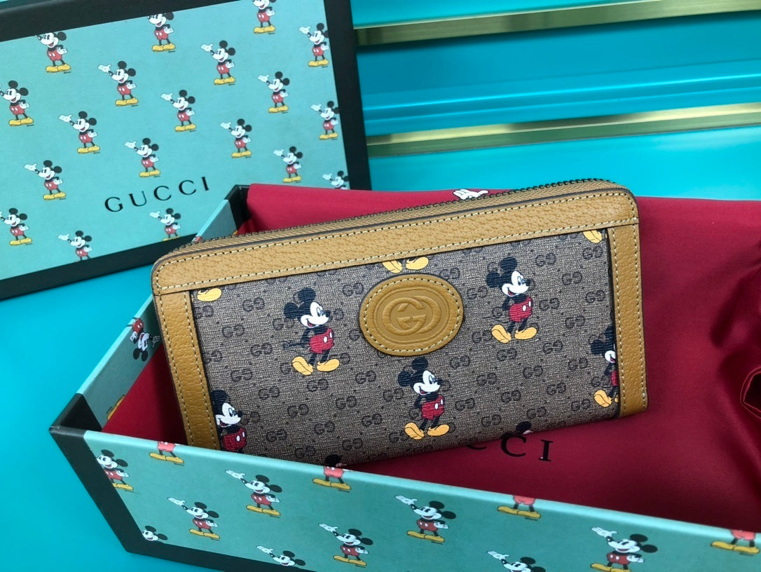 Gucci Disney Beige Zip Around Wallet 19cm