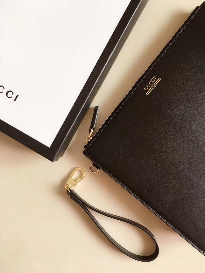 Gucci Marmont Pouch
