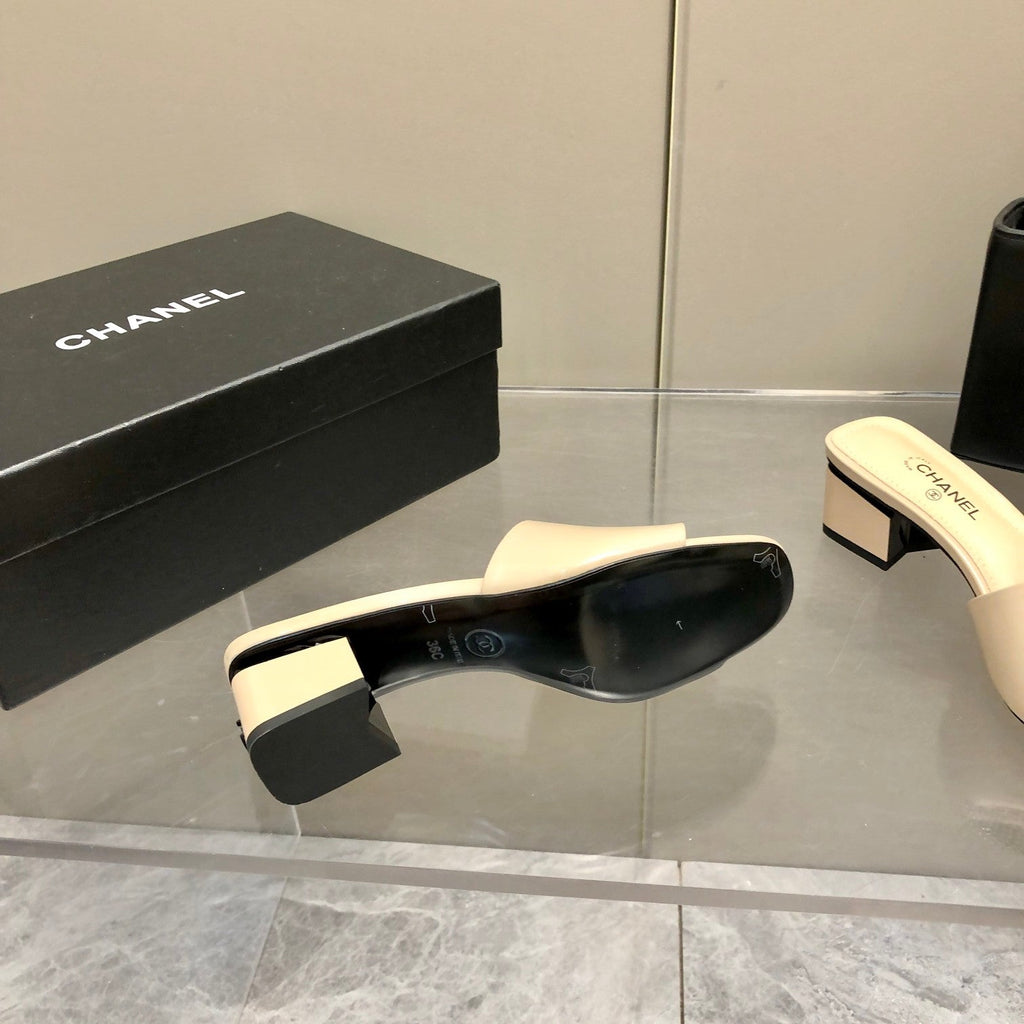 Chanel Mules Beige