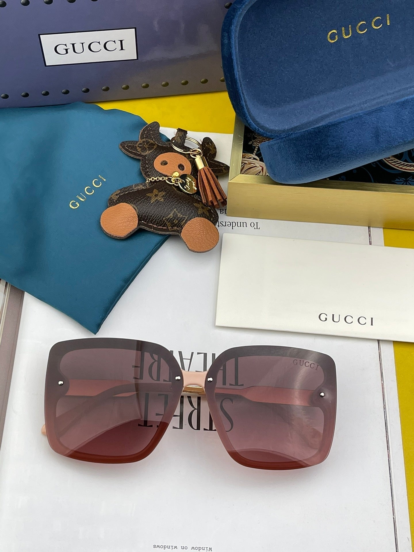 Gucci Rectangular Frame Sunglasses