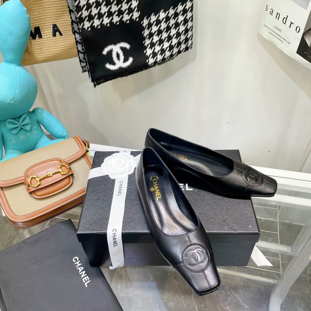 Chanel Flats Black