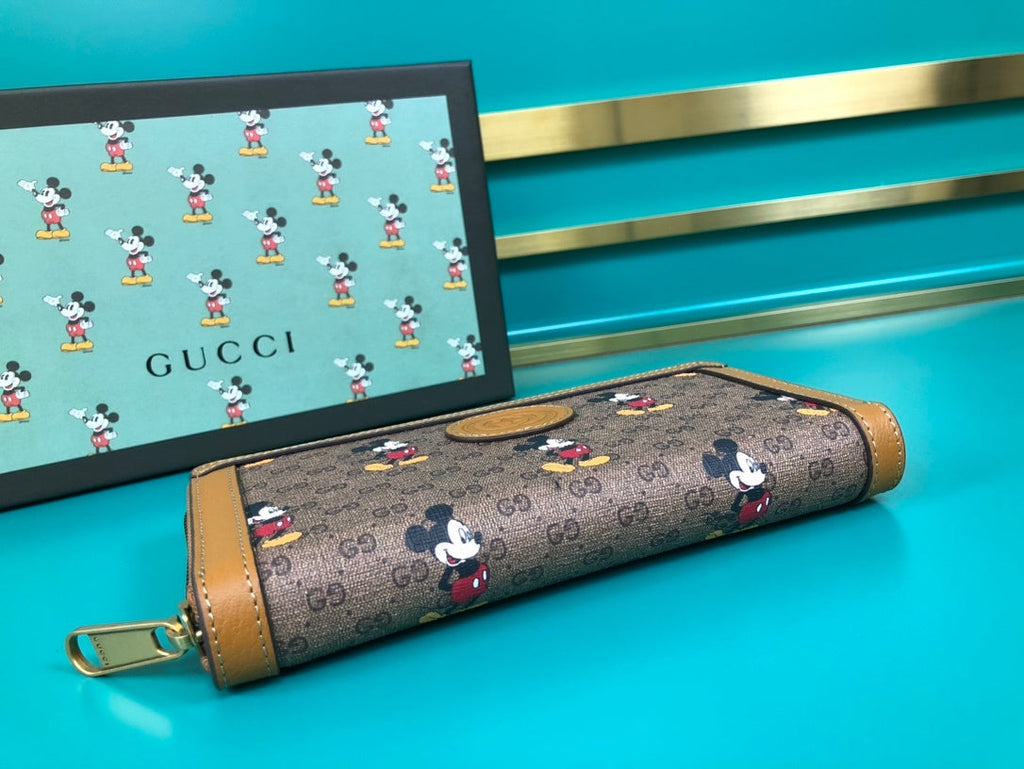 Gucci Disney Beige Zip Around Wallet 19cm