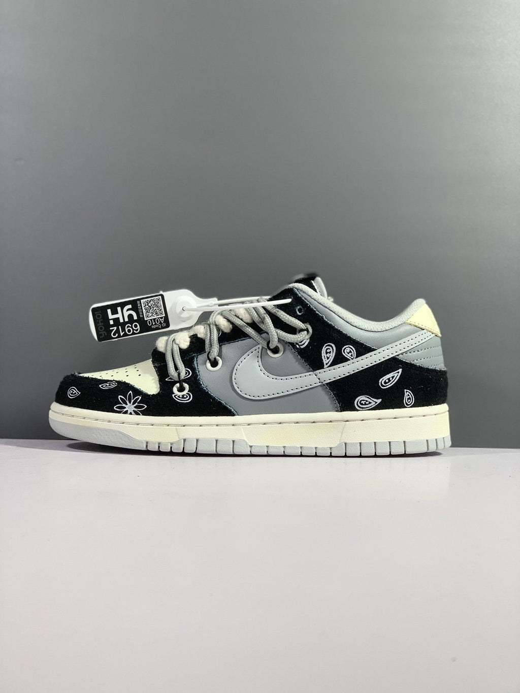 Nike SB Dunk Low Top