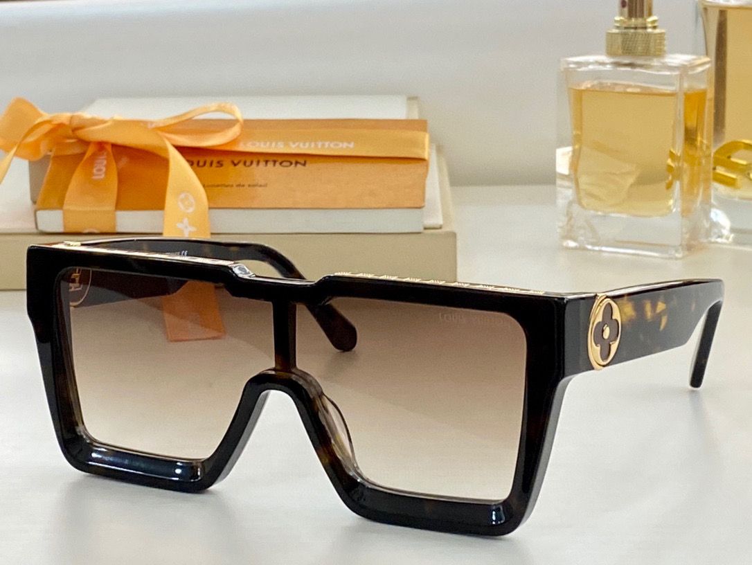 Louis Vuitton Grease Mask Sunglasses