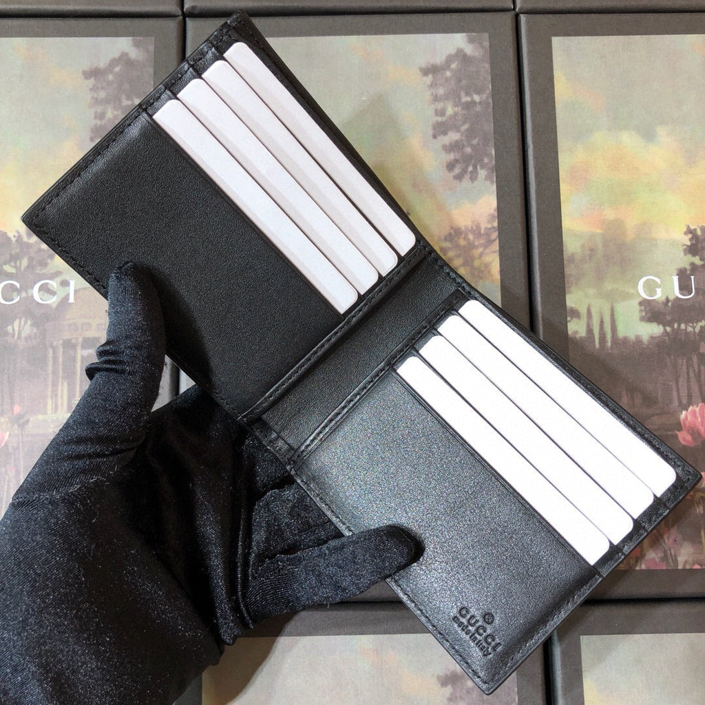 Gucci Embossed Bi-Fold Wallet 11cm