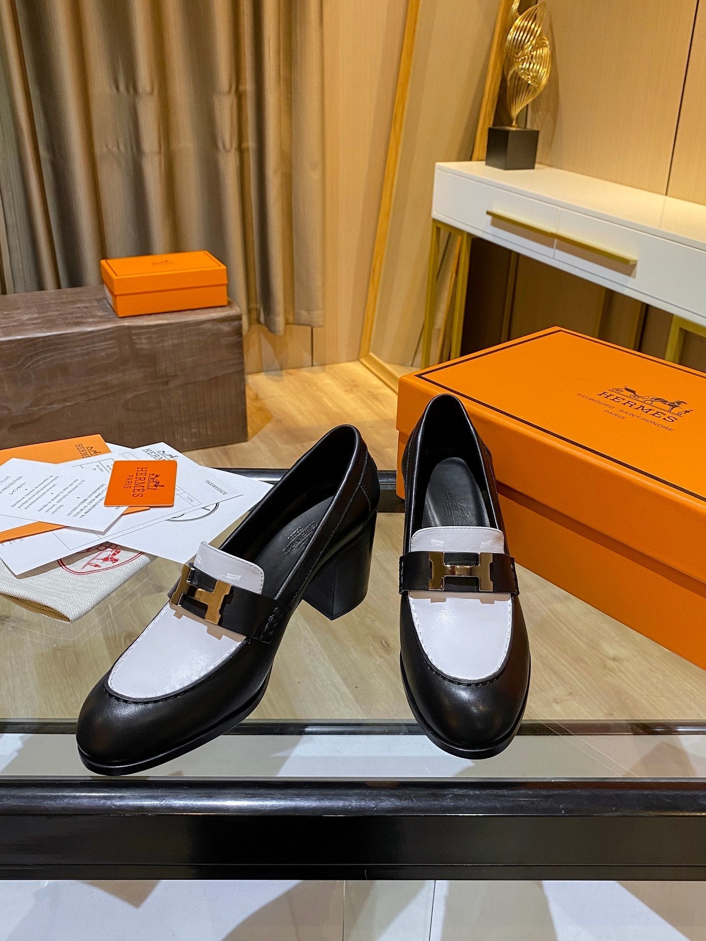 Hermes Elysee Pump Black/White