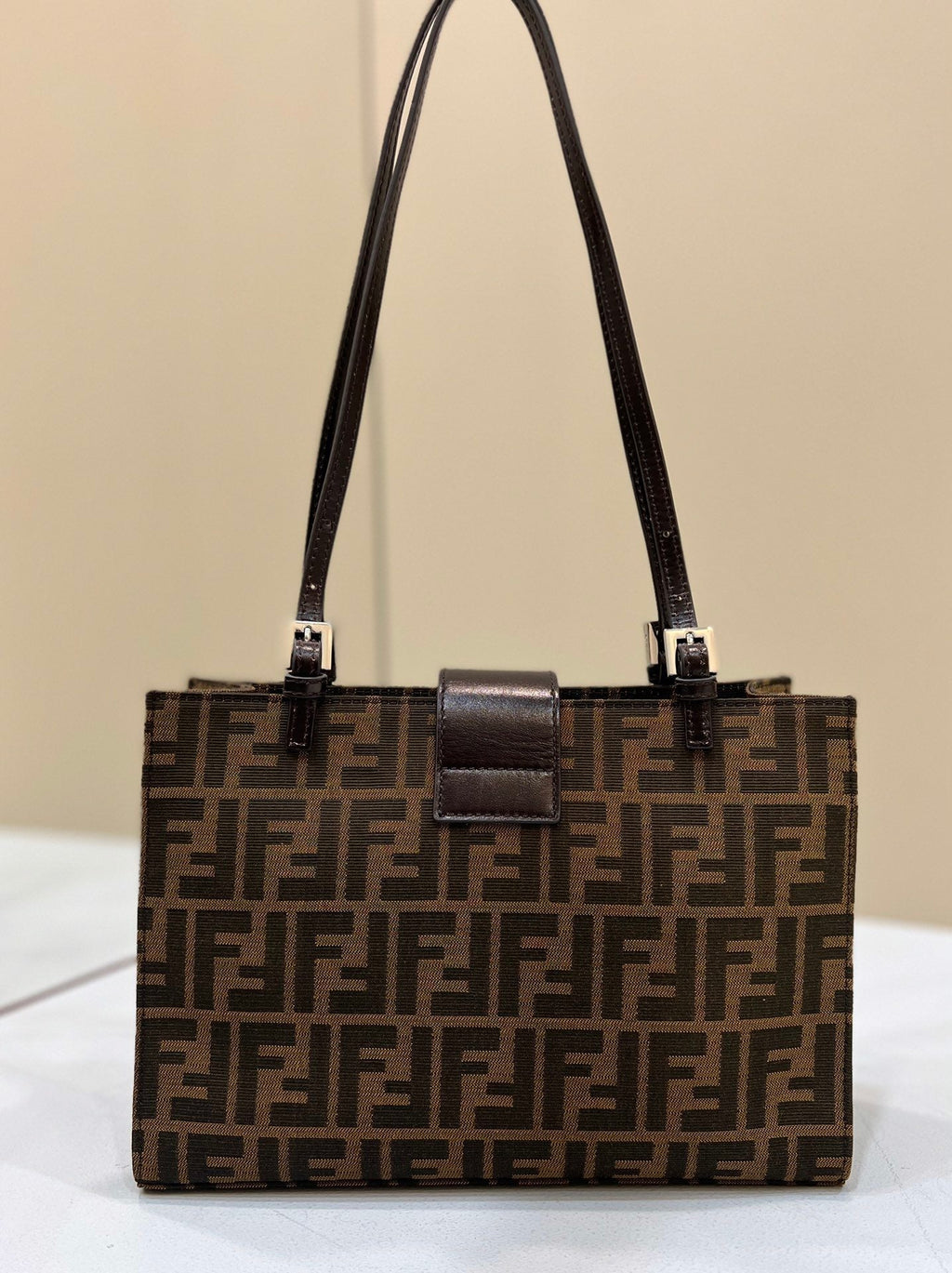 Fendi Baguette Tote 28cm Brown