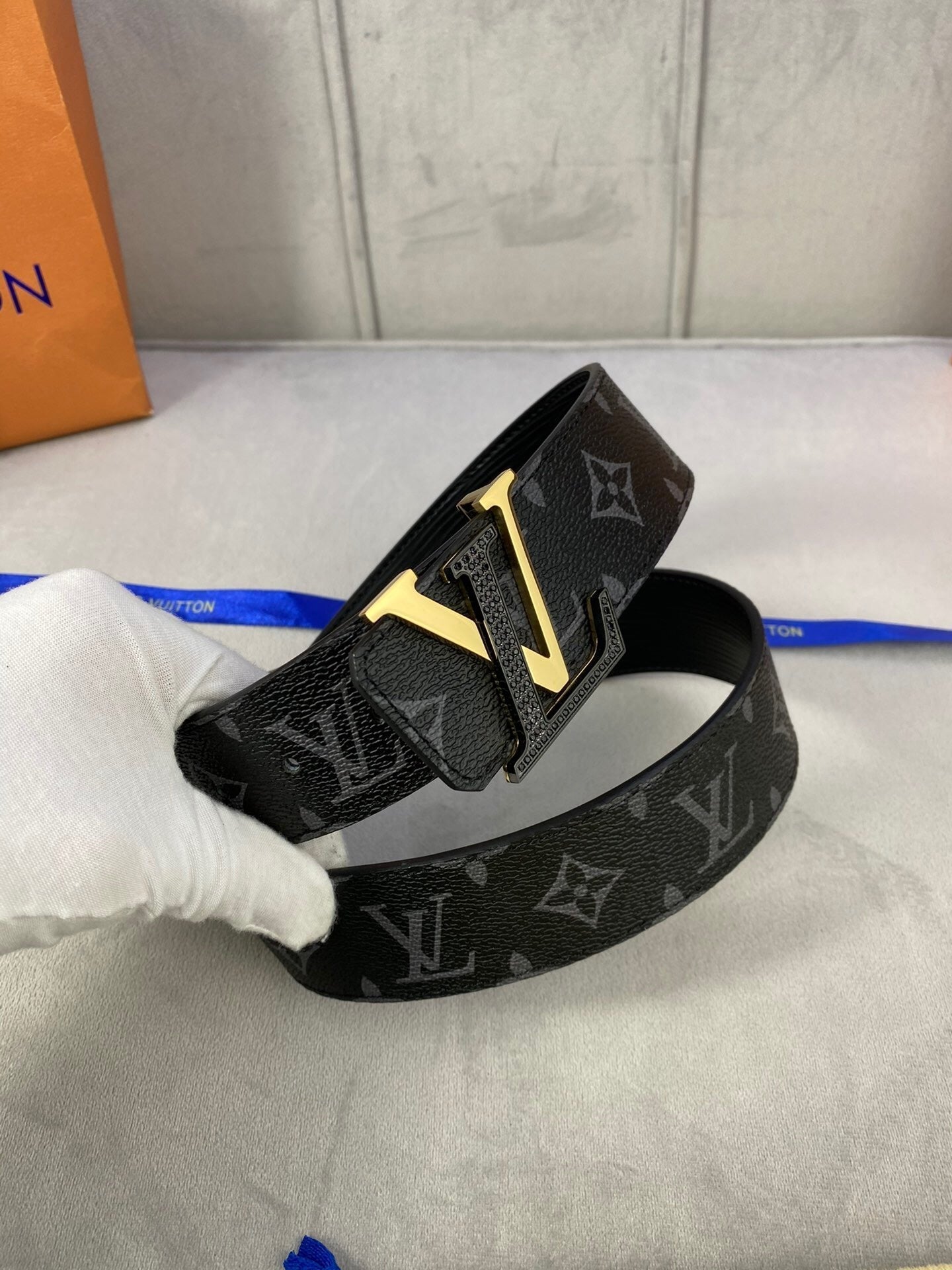 Louis Vuitton Initiales Reversible