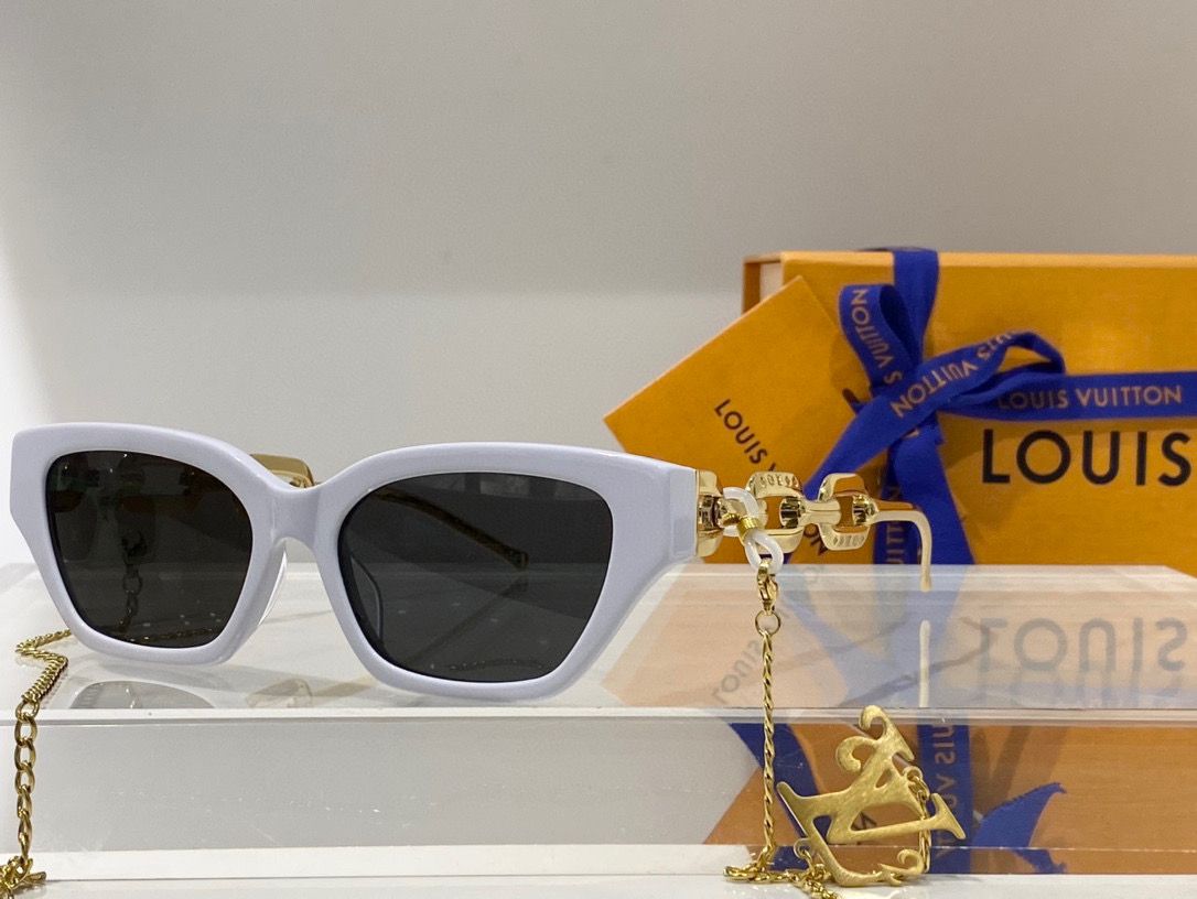 Louis Vuitton Edge Cat Eye Sunglasses