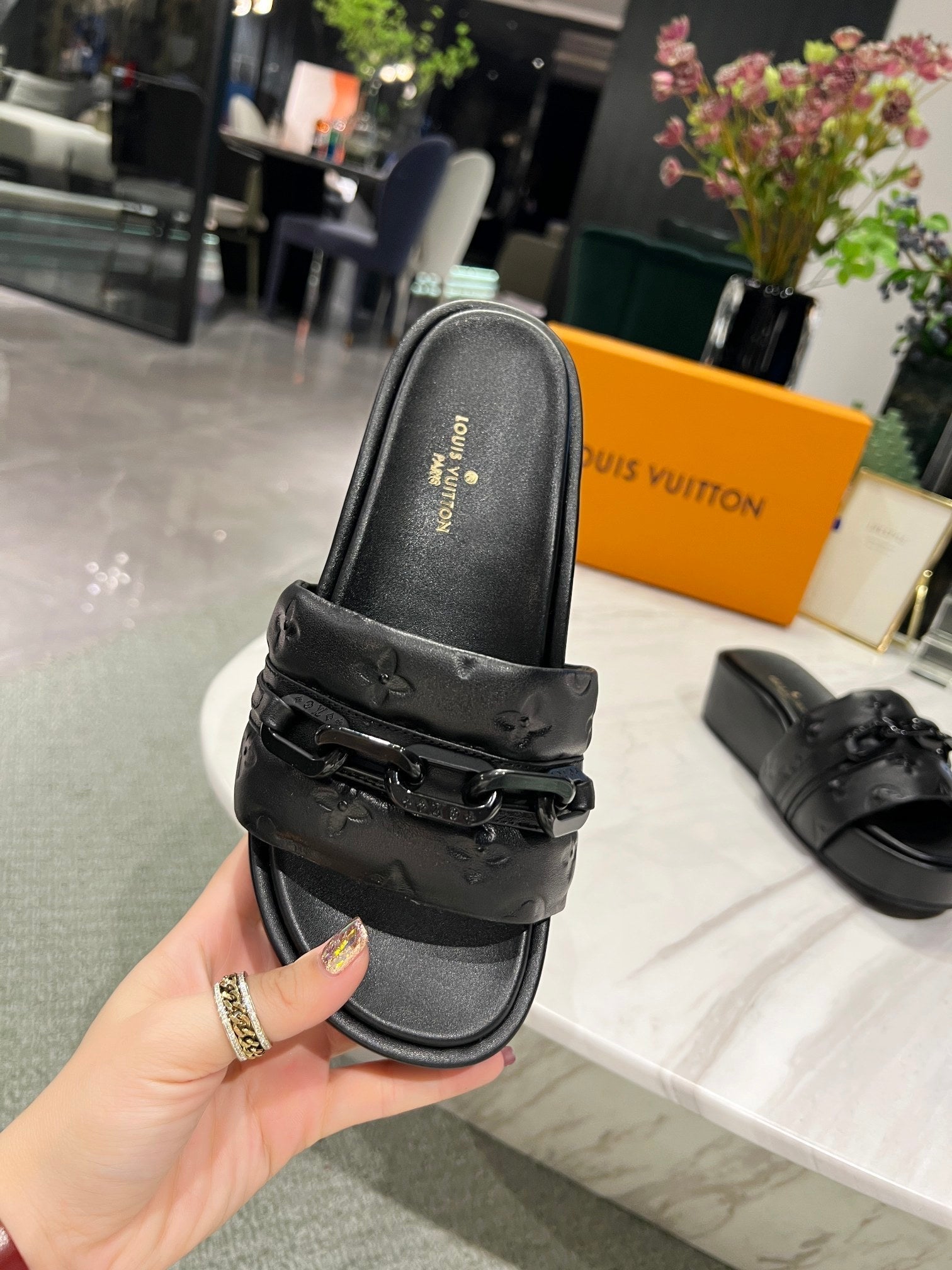 Louis Vuitton Jumbo Flatform Mule Black