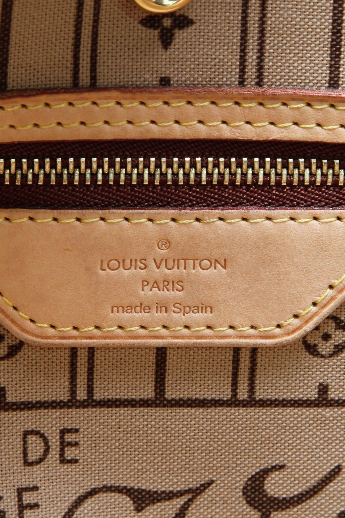 Neverfull MM Tote Bag - Monogram