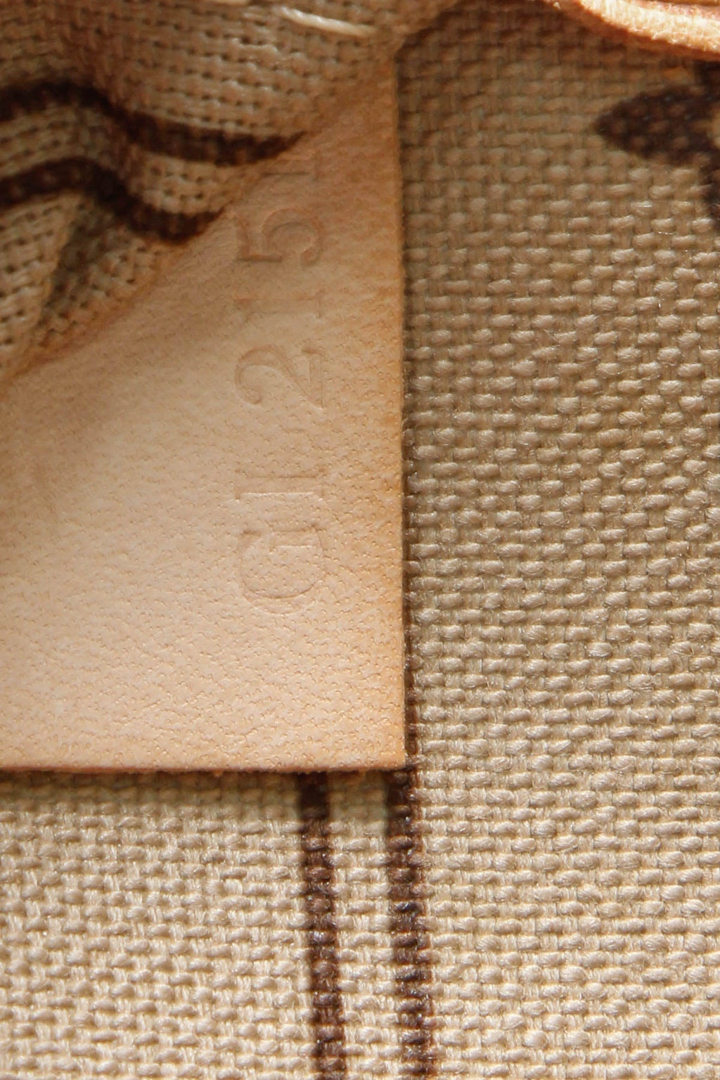 Neverfull MM Tote Bag - Monogram
