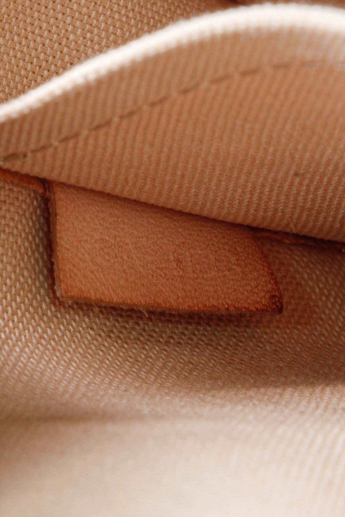 Pochette Accessories Bag - Damier Azur