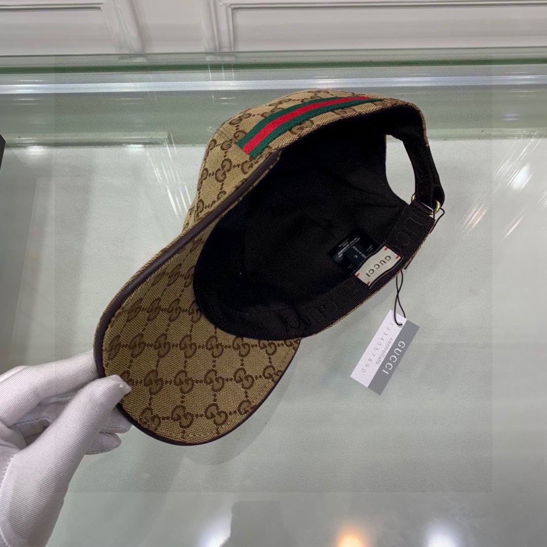 Gucci Canvas Baseball Cap with Web