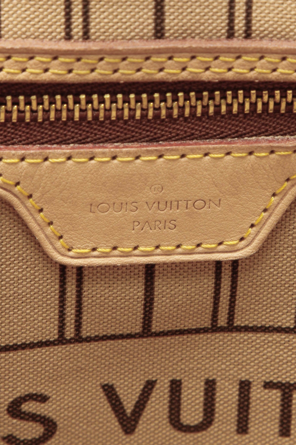 Neverfull MM Tote Bag - Monogram