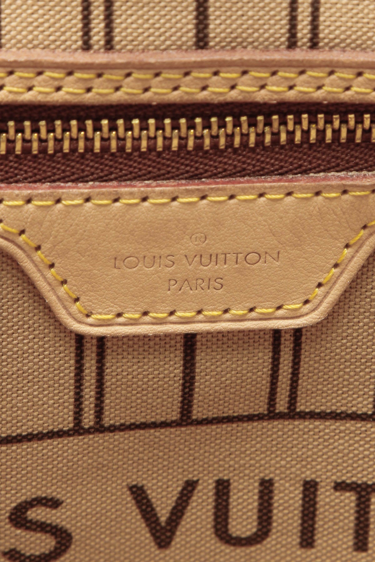 Neverfull MM Tote Bag - Monogram