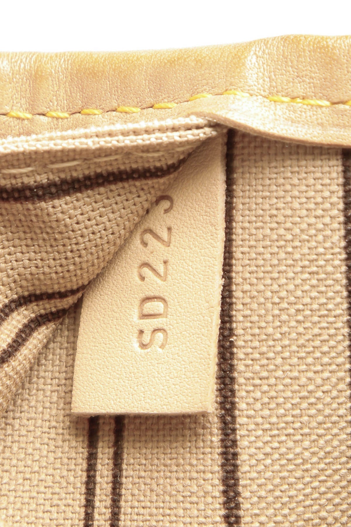Neverfull MM Tote Bag - Monogram