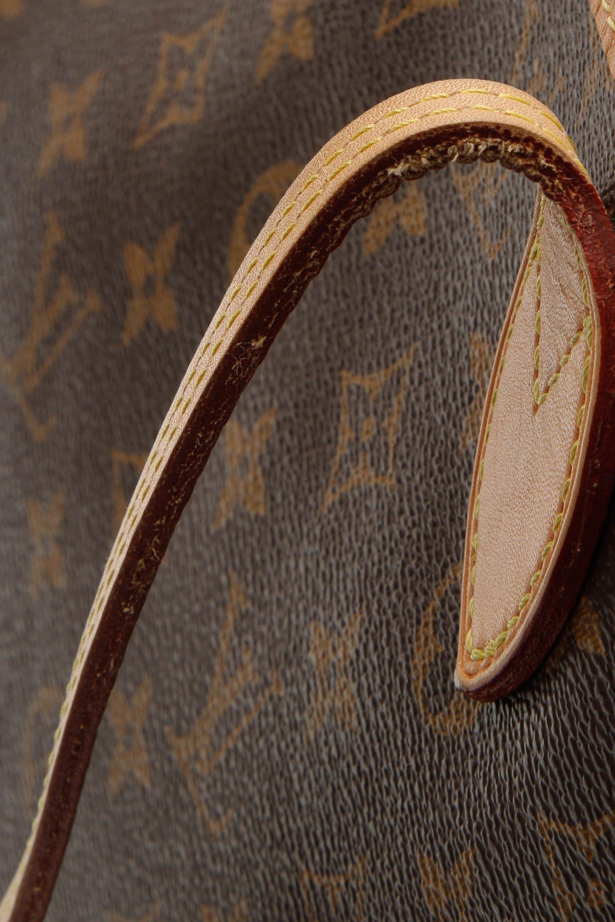 Neverfull MM Tote Bag - Monogram